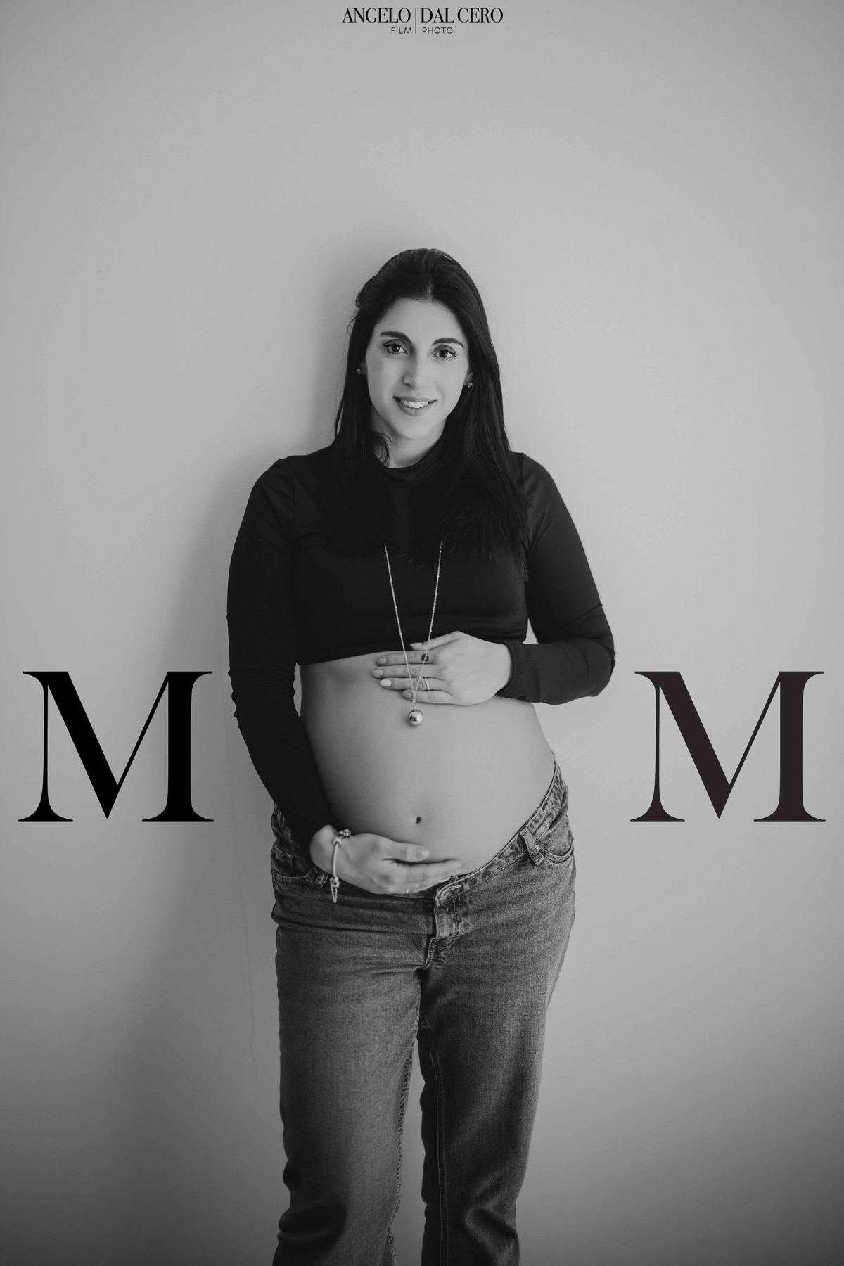 Ritratto maternity in bianco e nero